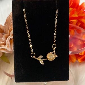 Tulip Floral Pendant Necklace With Pearl Accent NEW!